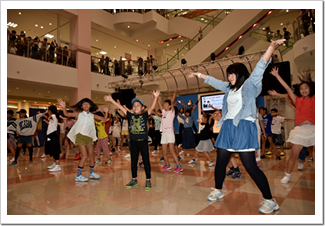 ダンスフラッシュモブ